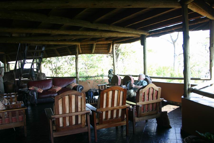 Muchenje Lobby