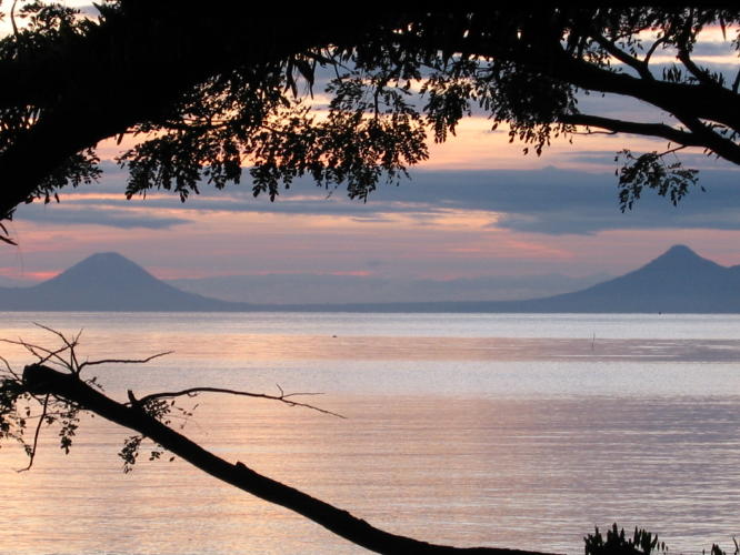 Sunrise at Walindi - KLM Photo