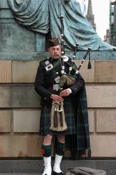 Bagpiper